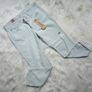 NWT levis boyfriend jeans